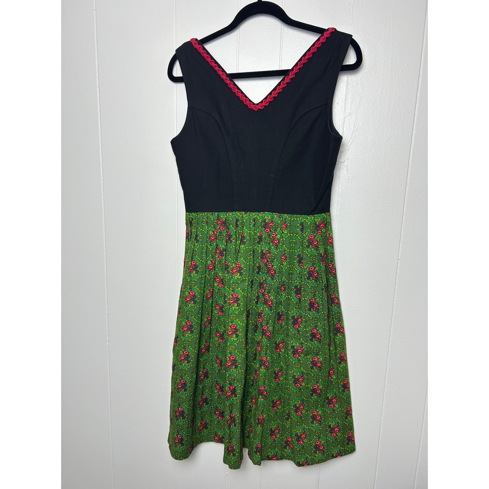 Vintage Salzburger Modell Dirndl Dress 100% Cotton Black Green Rose Austria‎ - Picture 2 of 8
